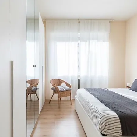 Appartamento Lovely, Charming And Quiet In The Centre Air Conditioned And Free Private Garage *